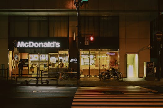 外甥大年初二理发，当晚舅舅车祸去世，舅妈控告其杀人索赔100万！专家：“正月剃头死舅舅”无科学依据