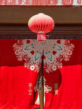 记者会直击民生痛点；提高居民收入成共识；老百姓日子越过越好有保障。