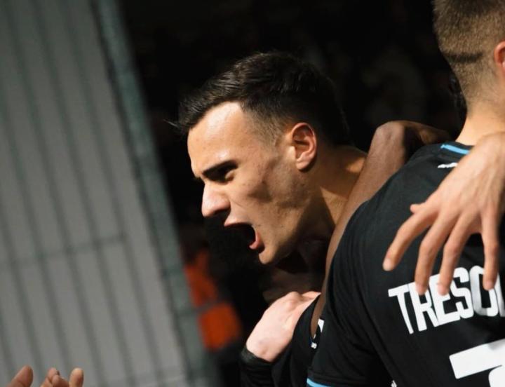  国米激活回购条款，小斯坦科维奇未来去向引关注。 体育新闻 国米激活回购条款，小斯坦科维奇未来去向引关注。 体育新闻 国米激活回购条款，小斯坦科维奇未来去向引关注。 体育新闻