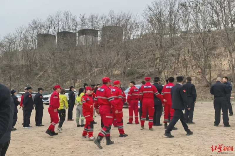  延安夜色中，一位校车司机的离奇失踪；最后通话困惑人心。 新闻 延安夜色中，一位校车司机的离奇失踪；最后通话困惑人心。 新闻 延安夜色中，一位校车司机的离奇失踪；最后通话困惑人心。 新闻 延安夜色中，一位校车司机的离奇失踪；最后通话困惑人心。 新闻