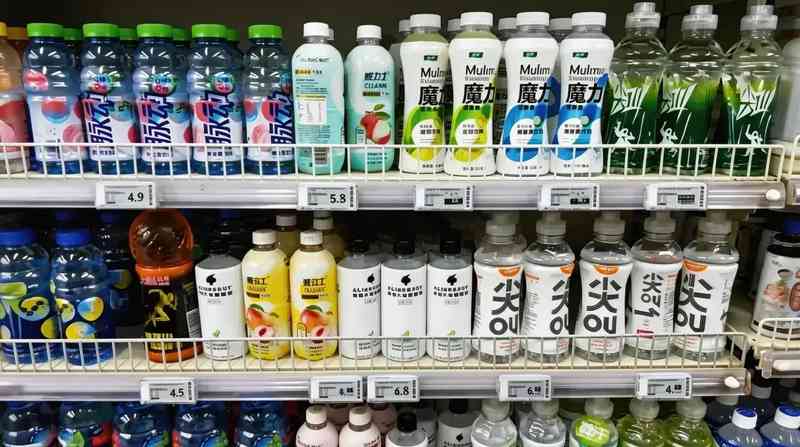 巨头突袭货架：当农夫山泉不再沉睡，电解质水赛道还剩多少机会？