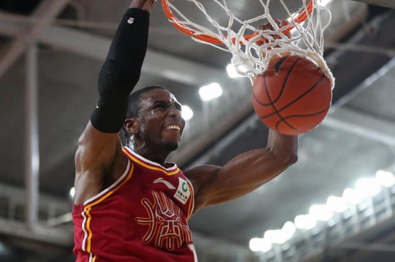  绝境中的突围：双杀背后的战术博弈与破局逻辑 体育新闻 绝境中的突围：双杀背后的战术博弈与破局逻辑 体育新闻 绝境中的突围：双杀背后的战术博弈与破局逻辑 体育新闻