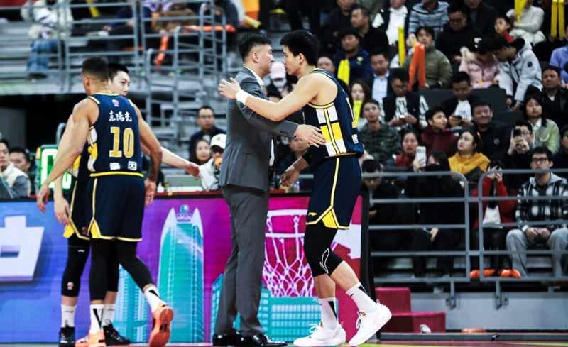  技术解析：广东队减员反而战力飙升，焦泊乔离队如何倒逼战术升级 体育新闻